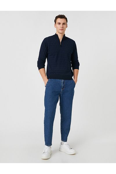 Koton Knitwear Zippered Sweater High Collar Houndstooth Detailed