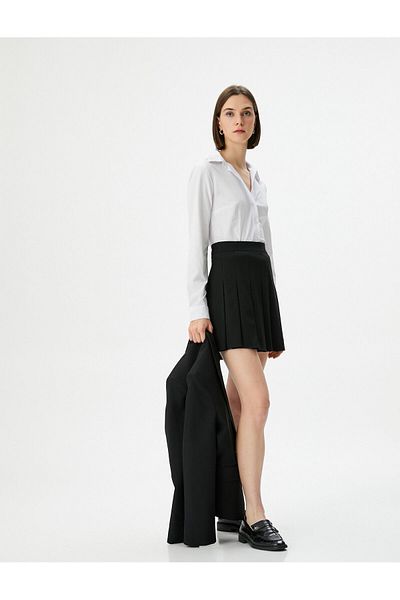 Koton Slim-Fit-Hemd mit langen Ärmeln und Knöpfen