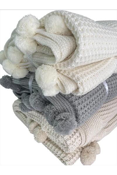 Capital Home Pompom Knitted Blanket