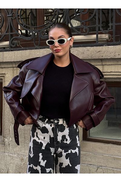 Laluvia Burgunderfarbener, detaillierter, kurzer Leder-Trenchcoat - 1150008