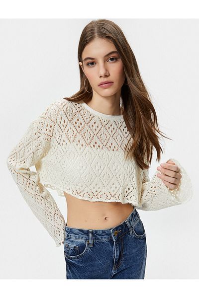 Koton Häkel-Crop-Top mit langen, weiten Ärmeln und Rundhalsausschnitt