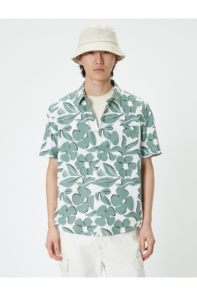 Koton Cămașă cu mânecă scurtă cu imprimeu floral, cu buzunar, guler clasic, cu nasturi