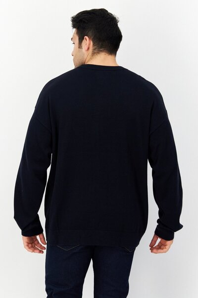 Perry Ellis Men Crew Neck Embroidered Sweater, Navy