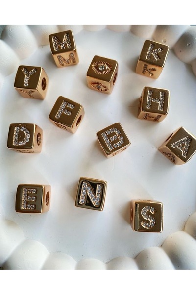 Alia Accessories Cube Letter Chain Necklace'T'