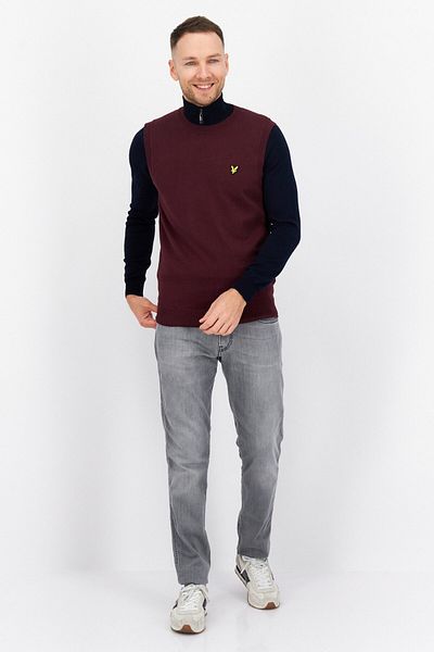 Lyle & Scott Men Sleeveless Brand Logo Sweater Vest, Dark Maroon