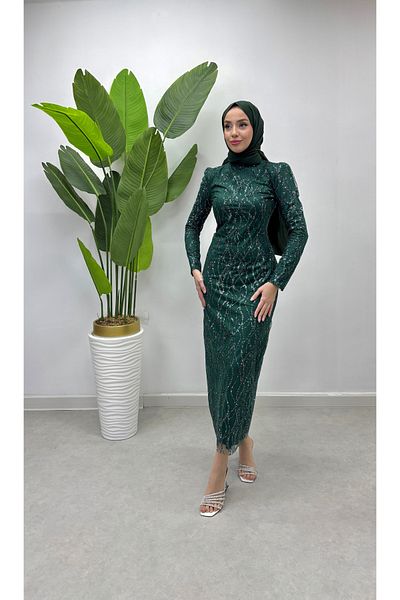 Trendy Butik Emerald Hijab Evening Dress - Women's Embroidered