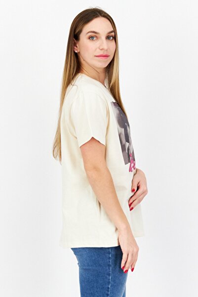 Barbie Women Oversized Crew Neck Short Sleeve Graphic T-shirt, Beige