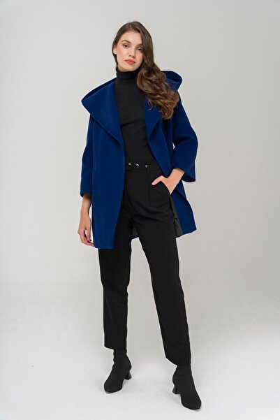 Olcay Пальто з капюшоном і поясом на шнурку Пальто з капюшоном і поясом на шнурку SAKS 3359