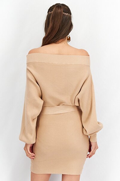 Forever 21 Women Textured Belted Mini Dress, Beige