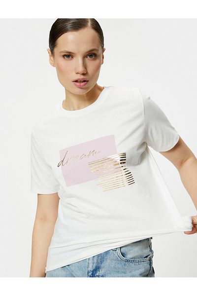Koton T-Slogan T-Shirt Crew Crew Krátký rukáv Bavlna Standardní střih