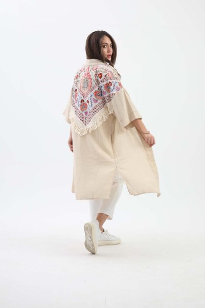 Genel Markalar Arkası Baskılı Püsküllü Kimono - Bej