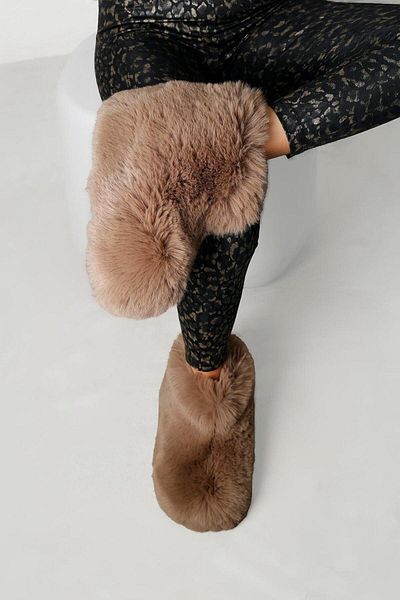 Beyond Γυναικείες καφέ Bumble Fur Inside Ultra Light Furry Slippers 4cm Bynd03