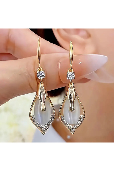 puduhepa Zirkon Taşlı Su Damlası Gold Renk Zarif Küpe