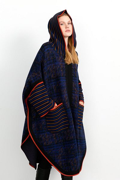 Desen Triko Black Women's Poncho - Hooded and Zippered