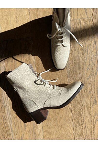 LA PASSION KÜT BURUN İPLİ EKRU TOPUKLU BOT