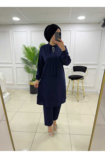 masalabiyem 7131 K120 LACİVERT TAŞ BROŞLU İKİLİ TAKIM