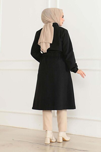 SGS Μαύρο παλτό με στάμπα - Λεπτομέρεια με κουμπιά