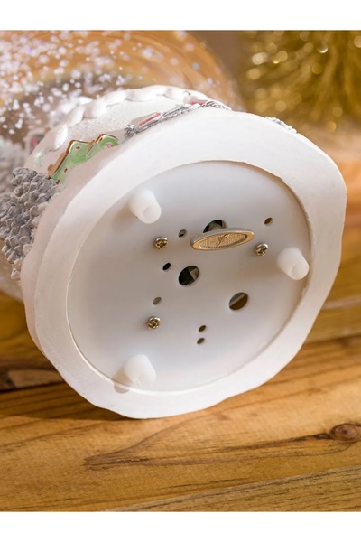 LC Waikiki Yılbaşı temalı kar küresi 17 cm kurmalı kar yağdıran dekorasyon