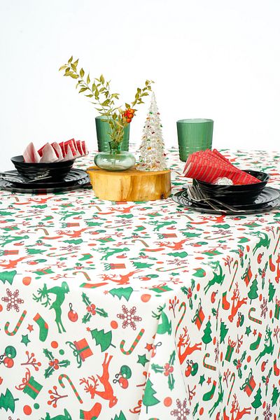 homease Deer Patterned New Year's Tablecloth - Stain Resistant Dartless (170X170, 120X170, 170X220)