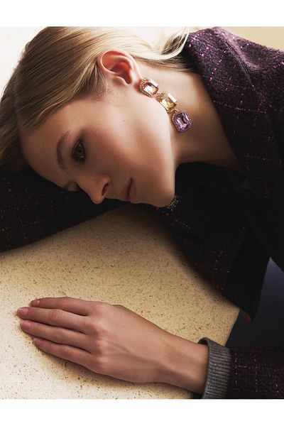 Koton X Melis Ağazat – Kurze Tweedjacke mit gesteinigten Knöpfen und 4-Taschen-Detail