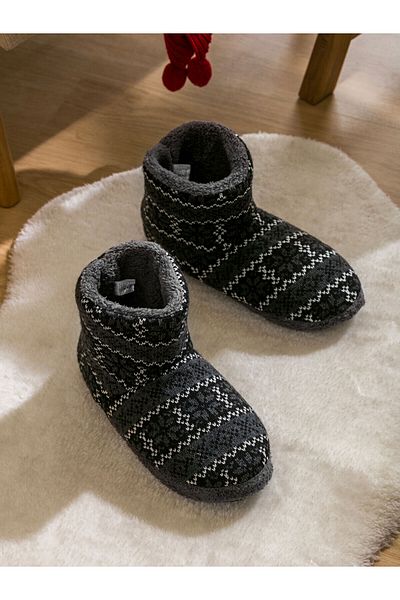 LC Waikiki Lw - Ανδρικές μπότες για το σπίτι με λεπτομέρεια κεντήματος