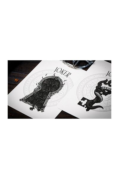 OyuncaklarÜlkesi Twpcc - Solomon Keys Silver Spirituum Premium Playing Card - Limited Edition Playing Cards