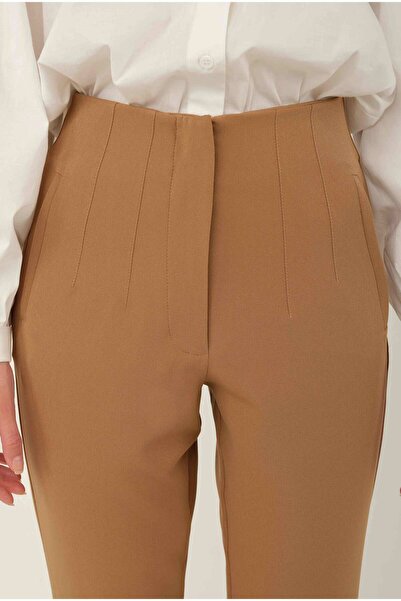 HEQA Фіт-брюки Camel
