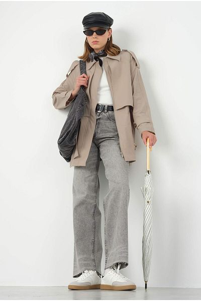 HEQA Mink Colored Trench Coat - Windbreaker Detailed