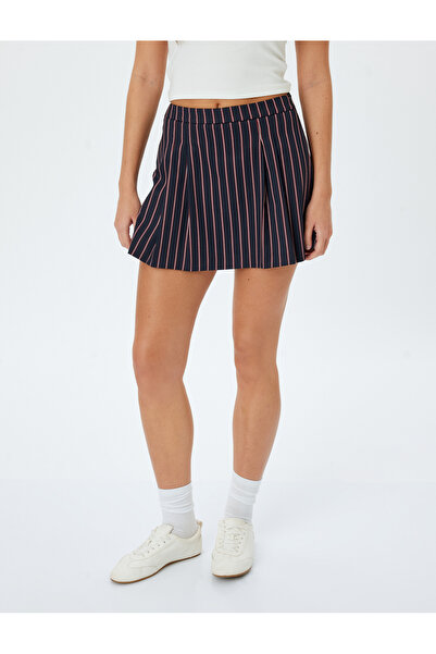Koton Pile Detaylı Çizgili Şort Etek