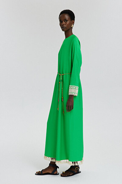 Touché Privé Lace Detailed Sleeve Dress