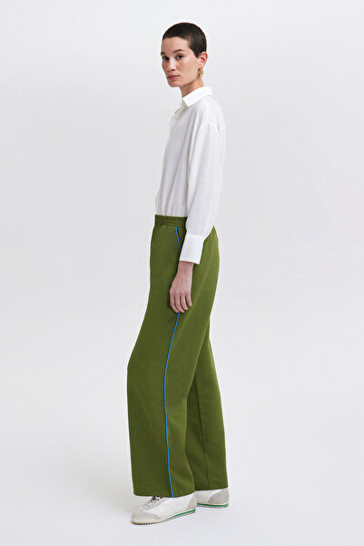 Touché Privé Linen Trousers - Wide Leg and Piping Detail