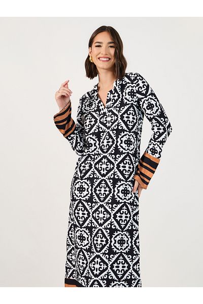 Styli All Over Print Notch Neck Shift Midi Dress