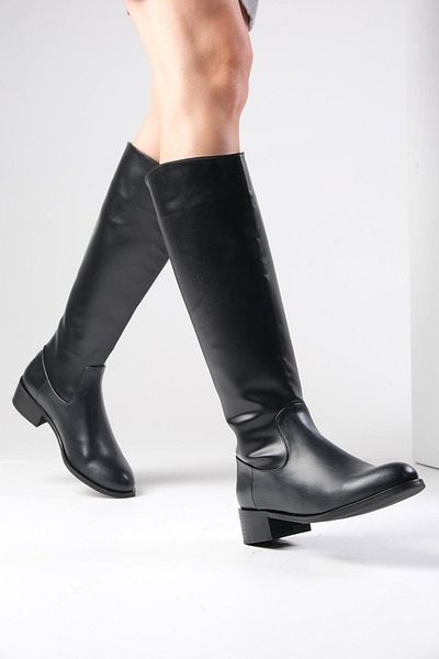 Mio Gusto Vivien Schwarzer Reißverschluss hinten, dünne, mit Kunstpelz gefütterte Damenstiefel