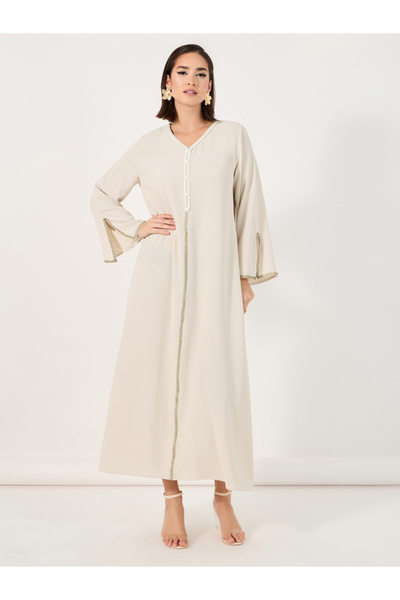 Styli جلابية من الكريب مع حواف من الدانتيل وأكمام مشقوقة