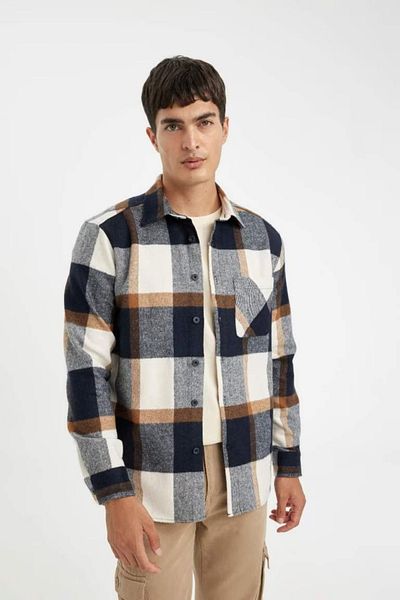 DeFacto Langärmliges, kariertes Lumberjack-Flanellhemd mit normaler Passform 3163246