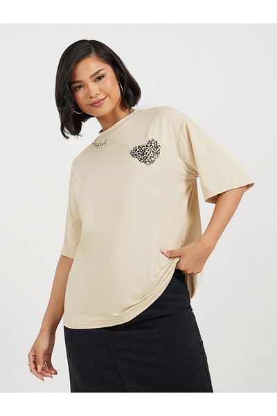 Styli Oversized Graphic Print Round Neck Longline T-shirt