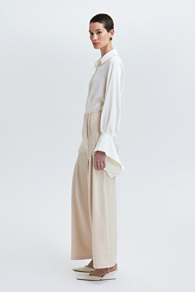 Touché Privé Crepe Trousers - Waist Detailed