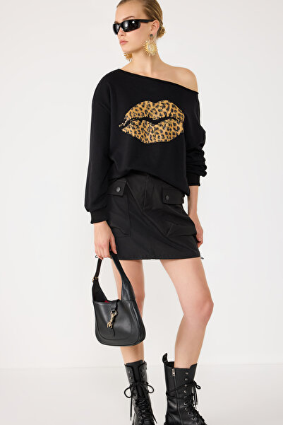 No Matter What 100% Cotton Leopard Printed Lip Printed Sweatshirt