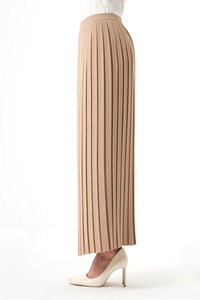 Mizalle Crepe Pleated Mink Skirt