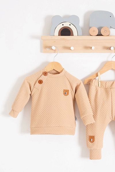 Eng Jacquard Buttoned Shoulder 2-Piece Baby Boy Set