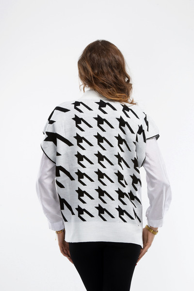 MODESBUTİK Houndstooth Patterned Turtleneck Sweater