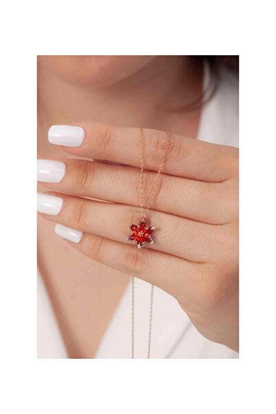 OGO SİLVER 925 Ayar Gümüş Rose Kaplama Kırmızı Renkli Lotus Çiçeği Kolye
