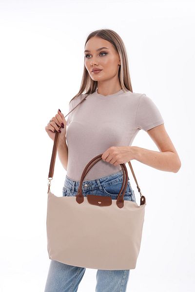 Dadacuq Geantă de umăr și braț Longch crem cu curea lungă cu accesorii din piele