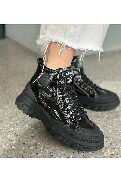 Guja 24K311-4 Γυναικείες αντιολισθητικές αθλητικές μπότες λουστρίνι