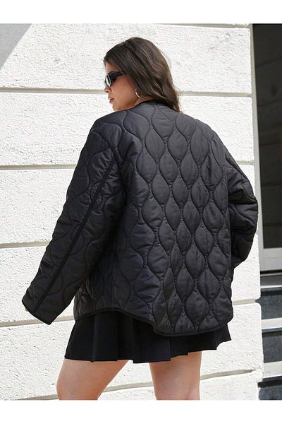 SERBA Large Size Wide Molded Fish Back Spidered Quilted Coat