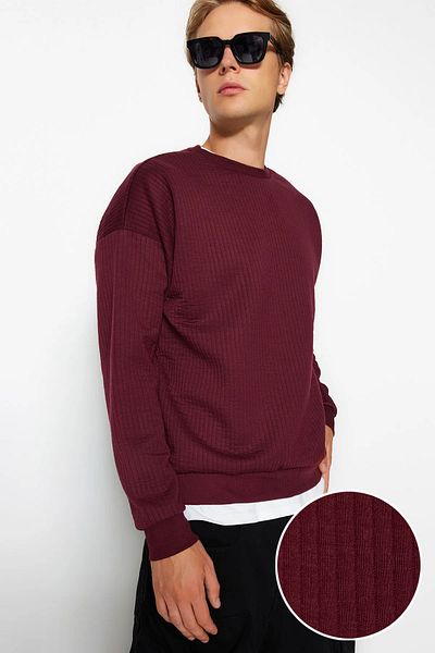 Trendyol Collection Burgunderfarbenes, strukturiertes Langarm-Sweatshirt mit normaler Passform TMNAW22SW1020
