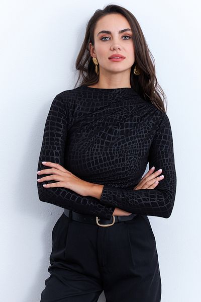 Cool & Sexy Γυναικεία μπλούζα με μαύρη στάμπα LPP1279