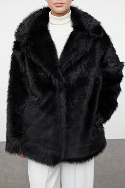 Trendyol Collection Oversize černý kožich - Twoaw25Mo00155