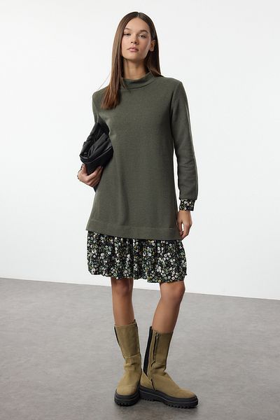 Trendyol Collection Σμαραγδένιο Πράσινο Λουλούδι Μίνι Πλεκτό Φόρεμα Θεσσαλονίκης με όρθιο γιακά TWOAW25EL00282