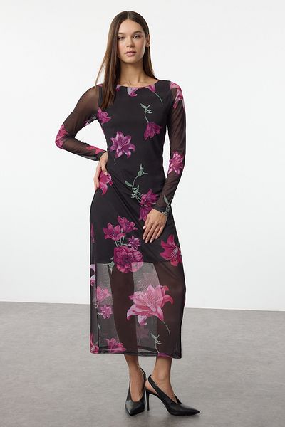 Trendyol Collection Ροζ φλοράλ πλεκτό φόρεμα με φόδρα από τούλι με επένδυση στο λαιμό TWOAW24EL00605